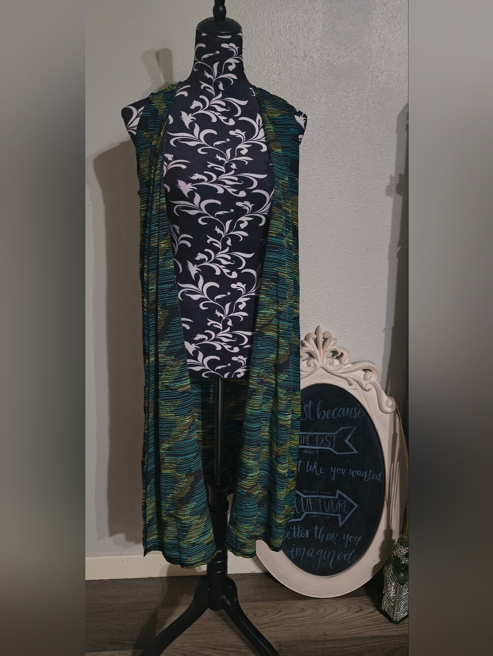 LuLaRoe Green & Teal Striped Sleeveless Cardigan